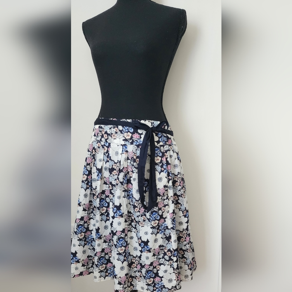 Ann Taylor Cotton Blend Floral Skirt Womens Size 2 Cottage Core Preppy